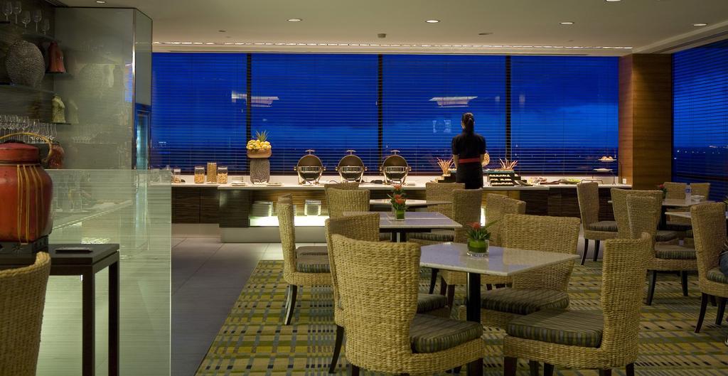Hotel Intercontinental Manila Makati City Zewnętrze zdjęcie